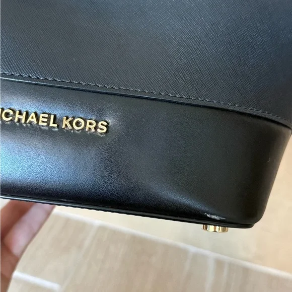 Michael Kors Black Bucket Bag (Trista Medium) - Picture 6 of 6